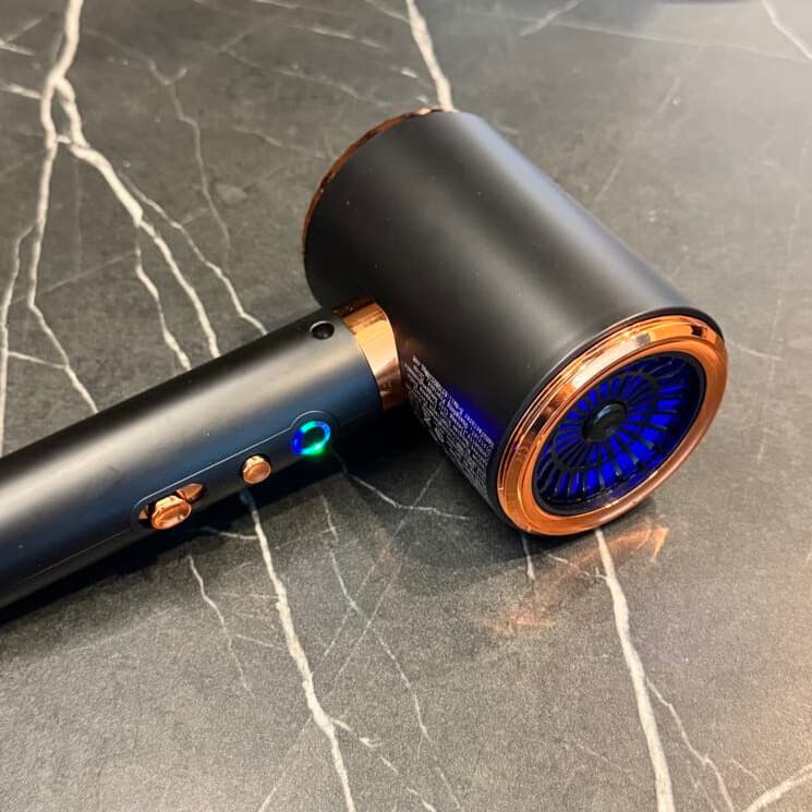 ✅▶ Suszarka
 Profesjonalna 2400W.
-3D Blue Light
-Szybkie Suszenie
-Jony Ujemne
-Zimne Powietrze 
-Dwa Tryby Pracy
-Światło Niebieskie
(Stosuj 30 Dni)