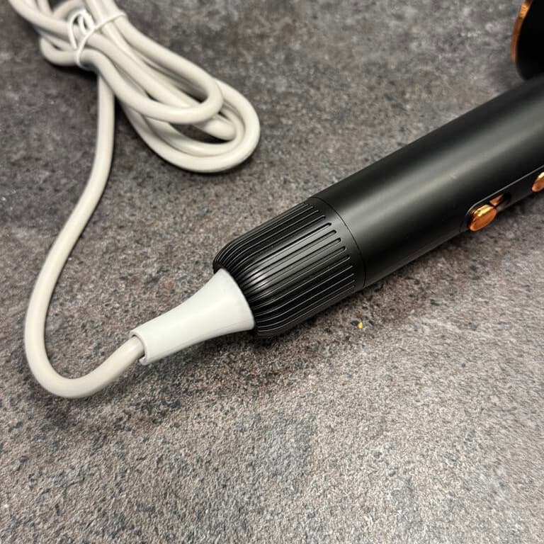✅▶ Suszarka
 Profesjonalna 2400W.
-3D Blue Light
-Szybkie Suszenie
-Jony Ujemne
-Zimne Powietrze 
-Dwa Tryby Pracy
-Światło Niebieskie
(Stosuj 30 Dni)